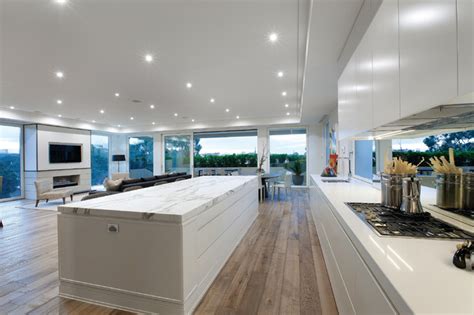 Duchateau Floors Marshall White Penthouse Modern