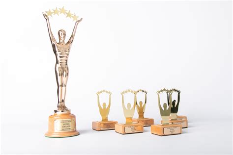 world luxury hotel awards trophy package the world luxury awards