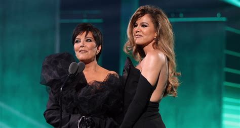 Khloe Kardashian And Kris Jenner Accept The Reality Show Award At Peoples Choice Awards 2022