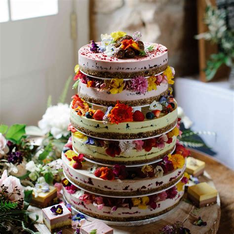 21 Creative Wedding Cakes For Cheese Lovers
