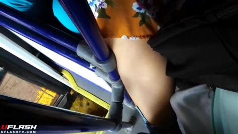 Flash Supermilf Bulge Erect Encoxada Legs Bus Milf Porn Videos