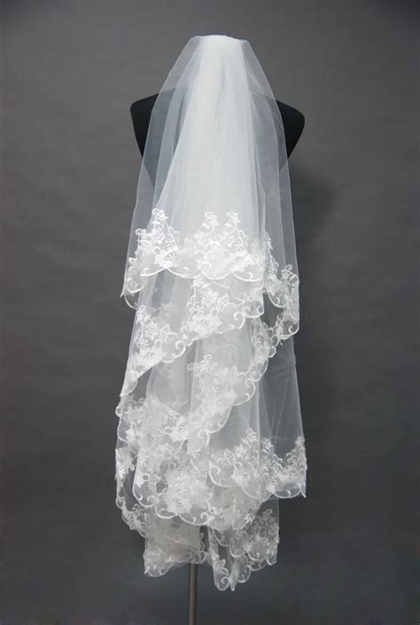 Dressv White Wedding Veil Lace Applique Edge Tulle Multi Layer