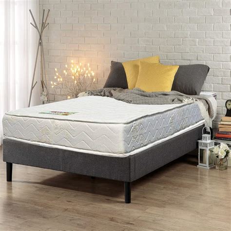 This best price memory foam mattress has a thickness of six inches and it is composed of different layers such as an inch of deep dual layer memory foam top, two inch super soft foam, plus three inch supportive layer. COIR FIT Health Spa 6-inch Double Size Memory Foam ...