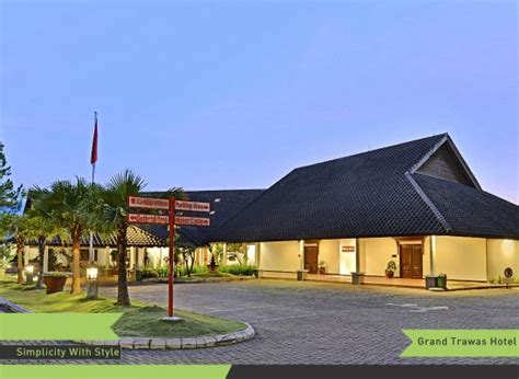 Akomodasi Grand Whiz Hotel Trawas Mojokerto