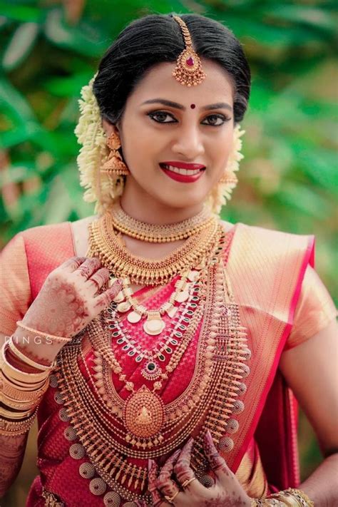Beautiful Indian Bride In 2022 Beautiful Indian Brides Hindu Bride Kerala Hindu Bride