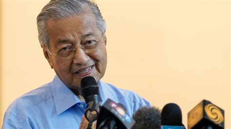Local time in a ceremony carried live on state. Mahathir seeks Parliament vote as new Malaysian PM sworn ...