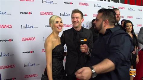 Pornhubtv Sophia Knight And Danny D Red Carpet 2015 Avn Interview