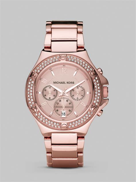 Alliant qualité et tendance actuelle, cette montre se porte comme un véritable bijoux. Lyst - Michael kors Rose Gold Stainless Steel & Crystal ...