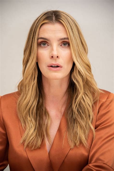 Betty Gilpin At Glow Press Conference In Beverly Hills 08062019