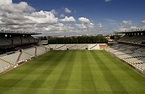 Cómo hemos cambiado: así eran y así son los estadios de fútbol en España