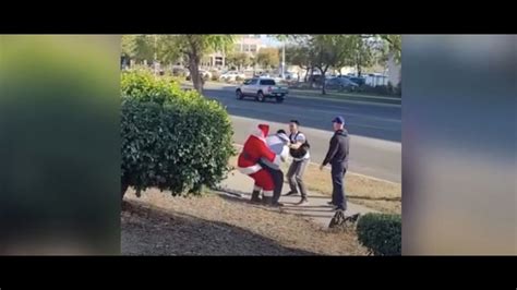 Cops Dressed As Santa And Elf Arrest Suspected Shoplifters Car Thieves