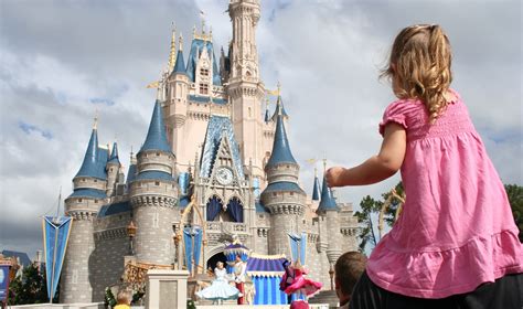 What Is The Best Age To Bring A Child To Disney