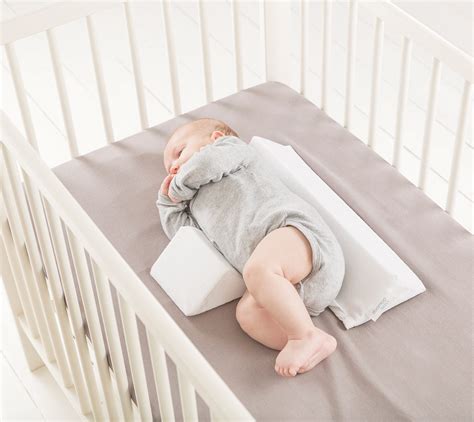 How To Sleep A Baby On Their Side Baby Viewer