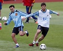 Spain's Xavi and Xabi Alonso to quit international football - Report ...