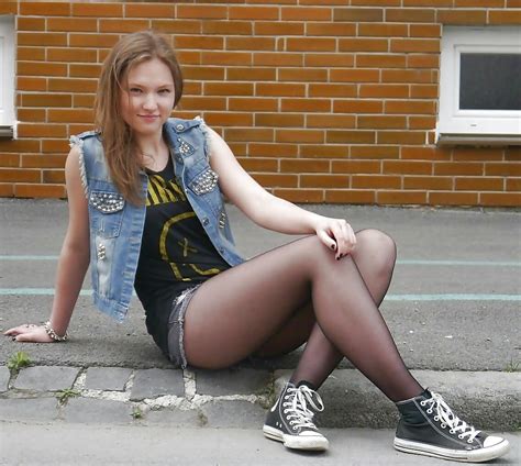 Candids Sneakers And Pantyhose 30 Pics Xhamster