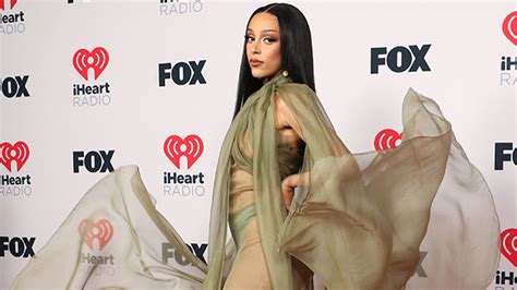 Doja Cat At Iheartradio Awards 2021 Stuns In Sheer Gown Hollywood Life