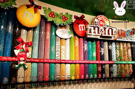 We work we keep our swords sharp the world of m issue 2. M&M's World | Las Vegas, NEVADA USA | DolceBunnie