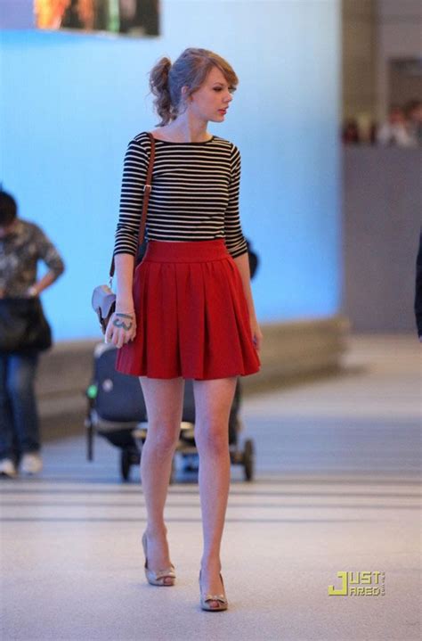 Taylor Swifts Red Skirt My Style Pinterest