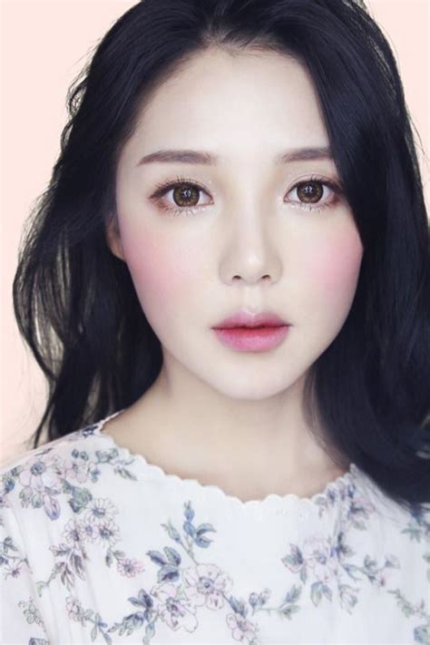 Top 7 Makeup Tips For Asian Women - Pretty Designs