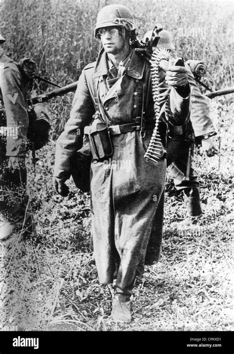 German Soldier At The Eastern Front 1942 Stock Photo Alamy