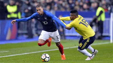 Learn about kylian mbappe's height, real name, wife, girlfriend & kids. Kylian Mbappe Biography: Age, Height, Personal Life, Stats ...