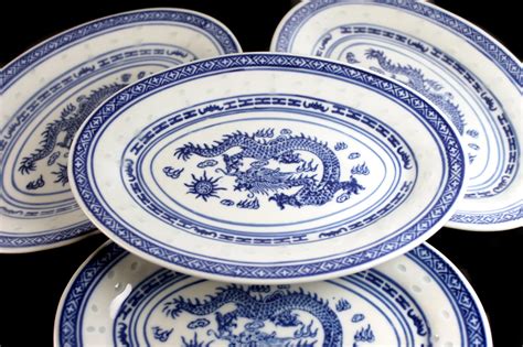 Eight Inch Oval Plates Dragon Pattern Zhongguo Jingdezhen Porcelain