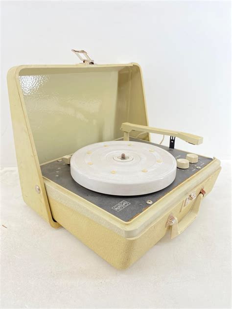 Lot Vintage Rca Victor Portable Record Player Vgpo7u