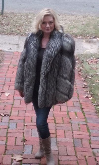 pin on sexy silver fox furs fox fur jacket fur fox fur