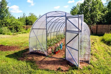 The cost of building your own greenhouse can vary greatly, depending on generally, you should estimate that building your own greenhouse will average at least $35 per square foot for the simplest kind, up to $90 per square foot for more sophisticated structure. 4 Ways You Can Make Your Own Greenhouse