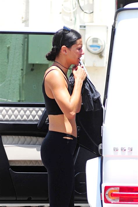 Adriana Lima In Leggings Leaving The 5th Street Gym In Miami Beach 8