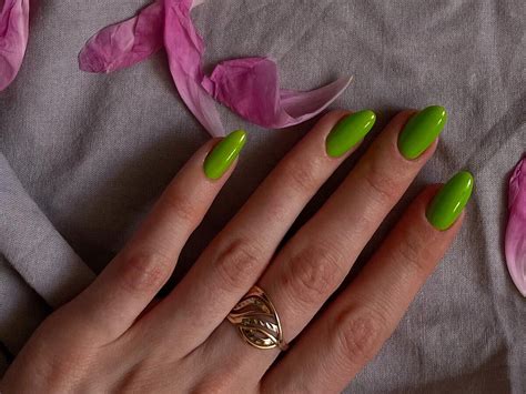 U As Verdes Ideas Para Tu Pr Xima Manicura Belleza