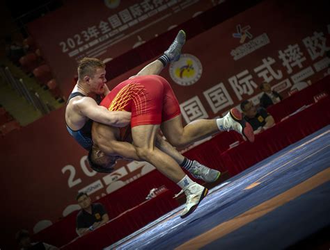全国国际式摔跤锦标赛第三日，男子自由跤比赛结束，广西队夺走3金 新闻中心 温州网