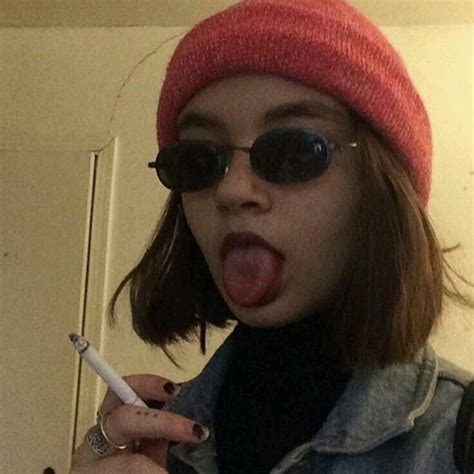 Pin By € đ ů § On B ä đ ģ ï ř ł Aesthetic Girl Aesthetic Grunge Bad