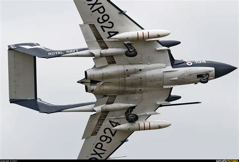 Xp924 Royal Navy Historic Flight De Havilland Dh110 Sea Vixen Faw