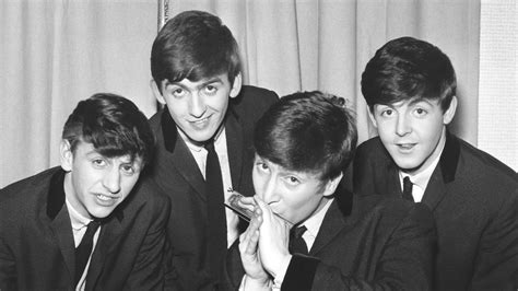 Worldwide, the english rock group the beatles released 21 studio albums, 5 live albums, 54 compilation albums, 36 extended play singles, 63 singles, 17 box sets, 22 video albums and 68 music videos. This Was The Least Popular Member Of The Beatles