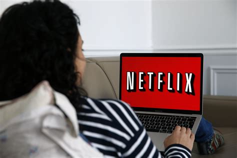 Pourquoi Il Vaut Mieux Regarder Netflix Sur Un Ordinateur Que Sur Une Tv