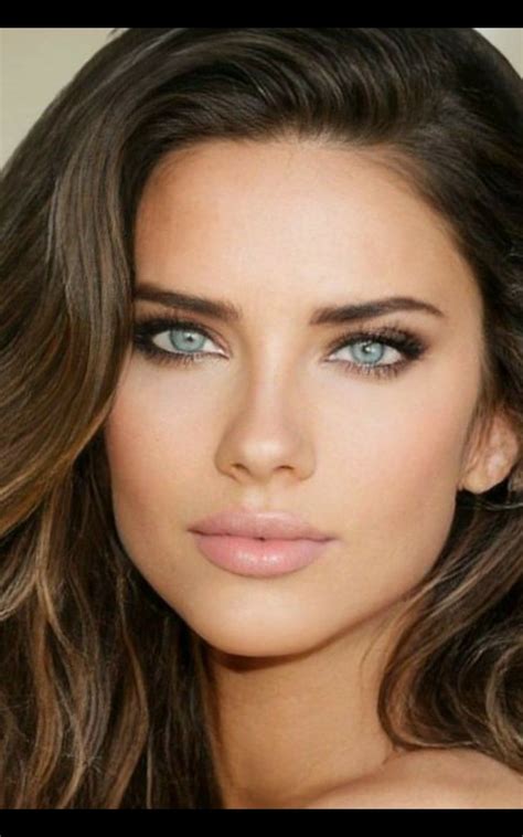 Pin By Francisco Cruz On Otro Stunning Brunette Beautiful Eyes