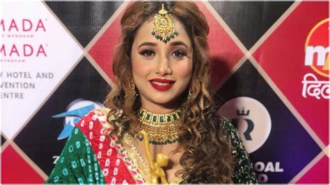 Rani Chatterjee Received The Best Actress Award For The Film Shriman Shrimati See Pictures Of