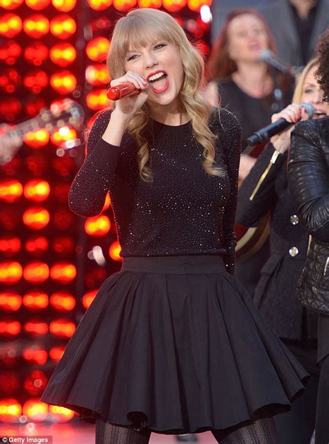 Taylor Swift Flaunts Her Slim Pins In A Skater Skirt For Gma Concert