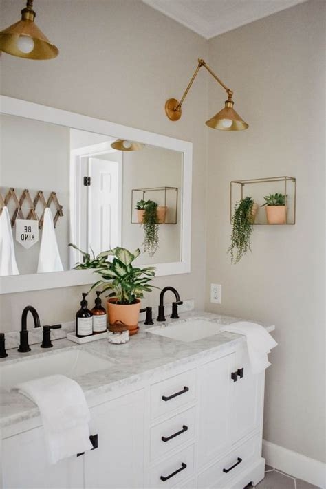 7 Cozy Bathroom Decor Tips Just In Time For The Cold Season Daily