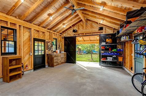 Before And After Photos Of A Renovated Historic Garage In Idaho Home