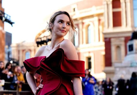 Jodie Comer Stops Broadway Show Due To Difficulty Breathing The Guide