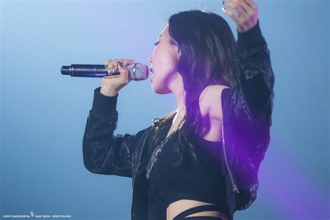 Taeyeon Shocks Fans With Sexy Outfit At Solo Concert Koreaboo