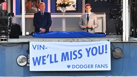 Dodgers Honor Late Vin Scully Before Game Vs Padres