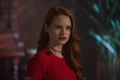 Its Outrageous Riverdale Isnt Giving Cheryl Blossom More Screen