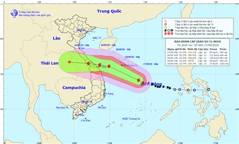 Ở khắp nơi bị ngã. Bão số 5 gây mưa 400mm ở miền Trung, sơ tán 1,2 triệu ...