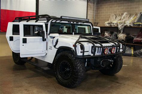 This Decked Out Armored Hummer Has Shocking Door Handles Satellite Tv
