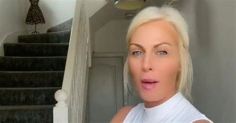 Woman 44 Says People Cant Believe It When She Tells Them She Is A