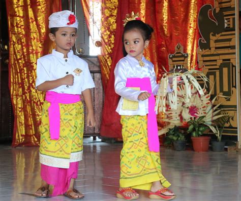 Bupati Klungkung Melepas Jalan Sehat Ceria Anak Anak Paud