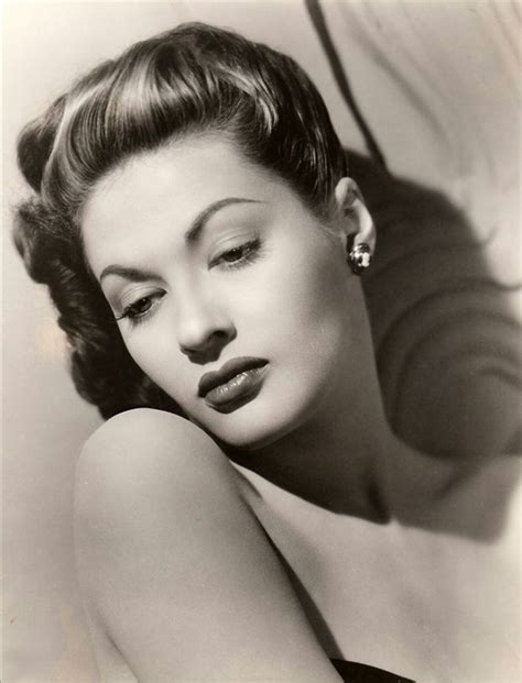 Yvonne Decarlo Yvonne De Carlo Old Hollywood Glamour Old Hollywood